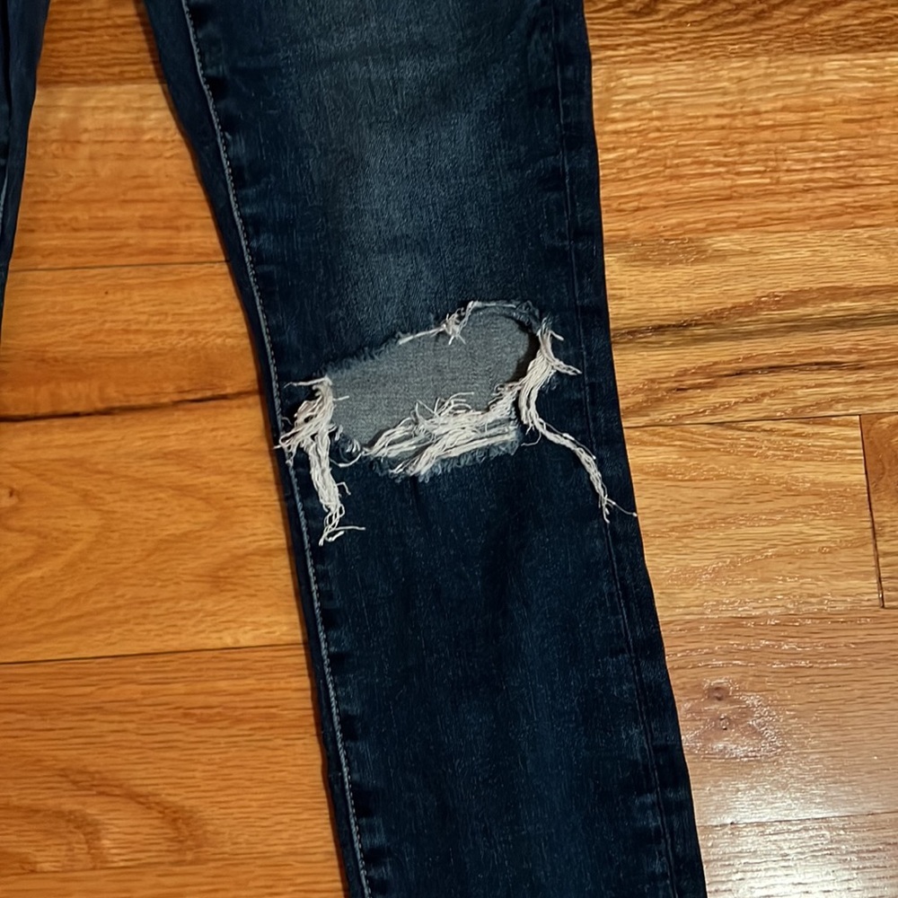 AEO distressed jeans - Picture 4 of 9